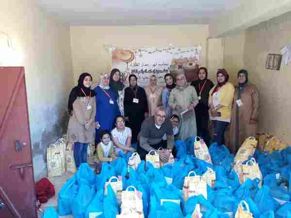 جمعية إنصاف للمرأة و الطفل ببني انصار توزع 120 قفة رمضانية على المعوزات و الفقراء + صور