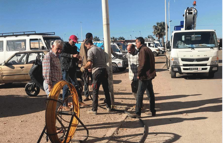 فيديو-السيد الهواري جمي يلتمس من جميع المتدخلين والمجتمع المدني المزيد من اليقضة من  اجل حماية الممتلكات الجماعية العمومية